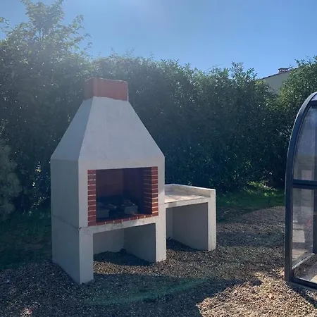 Hébergement de vacances Maison Avec Jacuzzi Proche Plages