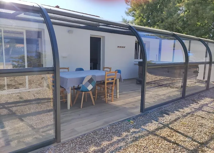 Maison Avec Jacuzzi Proche Plages Holiday home *